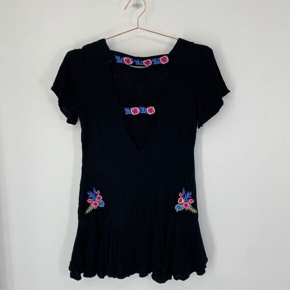 Rahi Cali Dress Floral Embroidered womens size Small Black - Picture 10 of 12